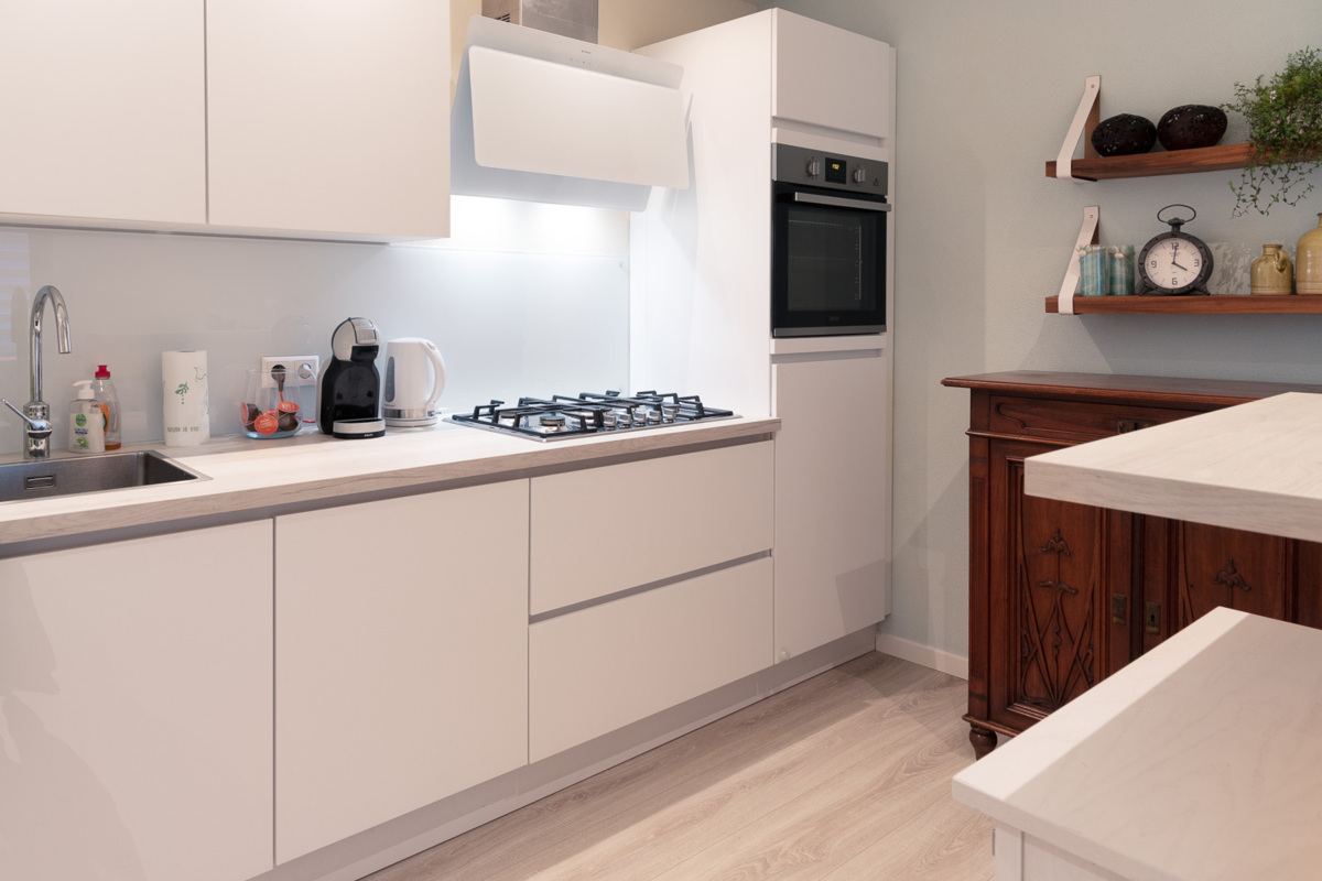 Kitchen_KW2F.jpg